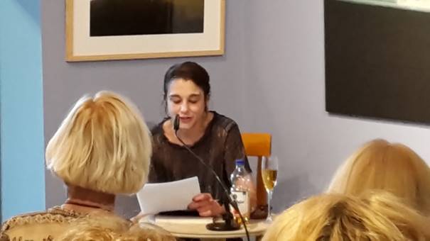 Silke Scheuermann liest in der Art de Temple anlässlich der Aschaffenburger Museumsnacht 2016 © Thomas Laube